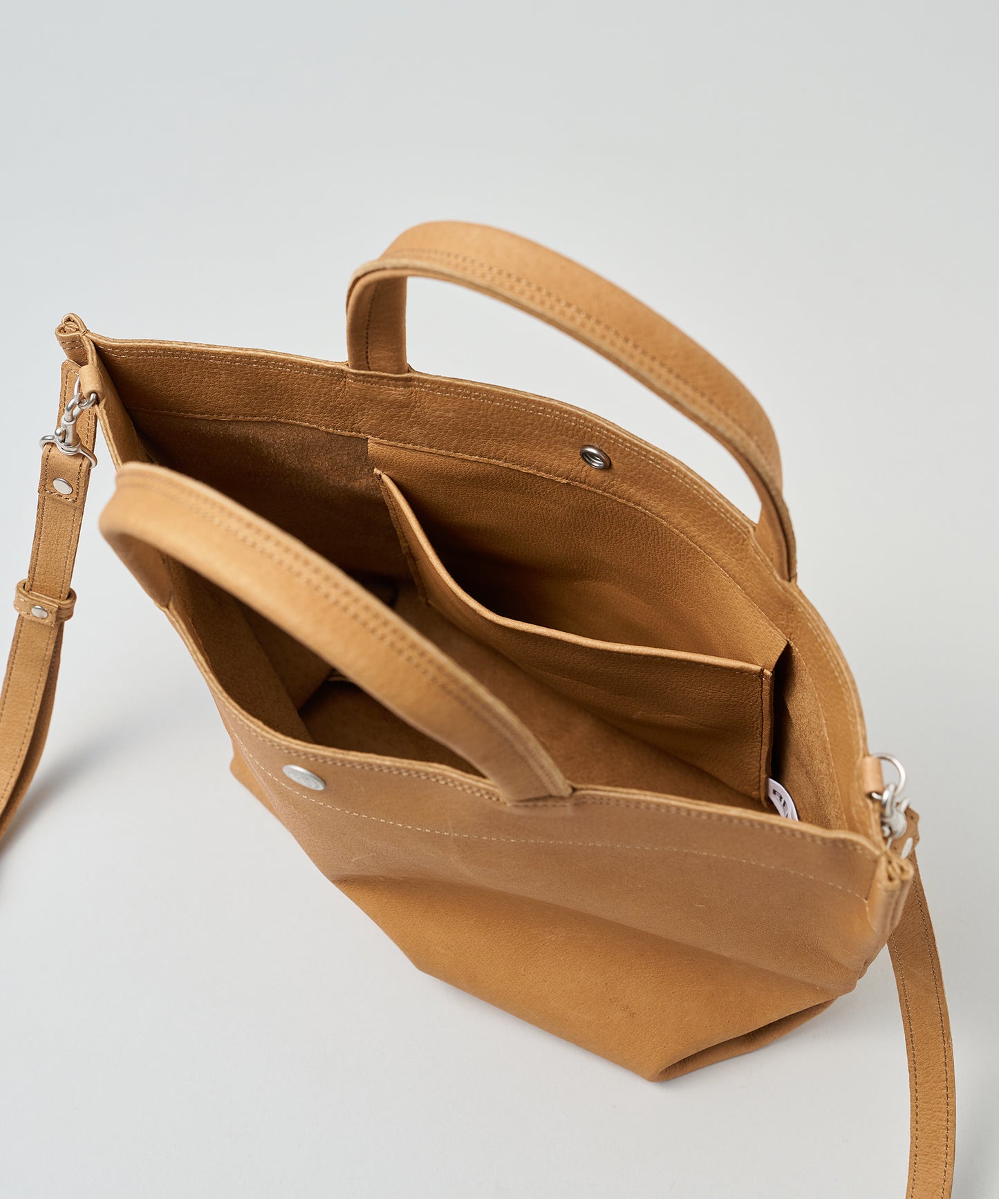#30/ Lunch bag S_carry light (camel) / pigskin "HALLIE"