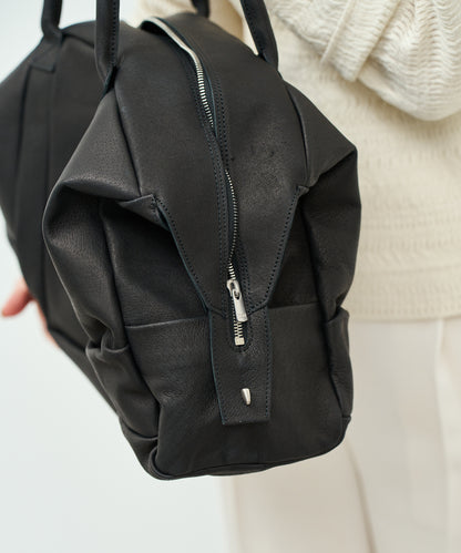 #30/ Day Boston Bag(黑色)/猪皮“HALLIE” 