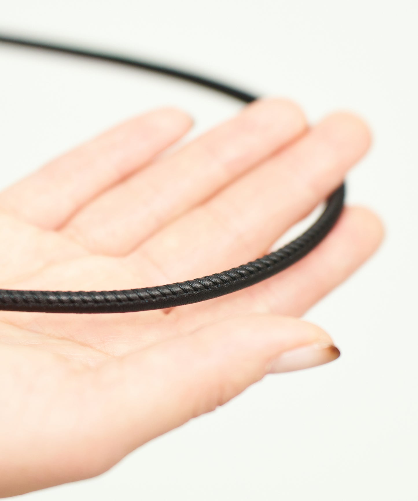 #45/ Float 迷你肩包 (黑色) / 牛皮 "APERTO" 