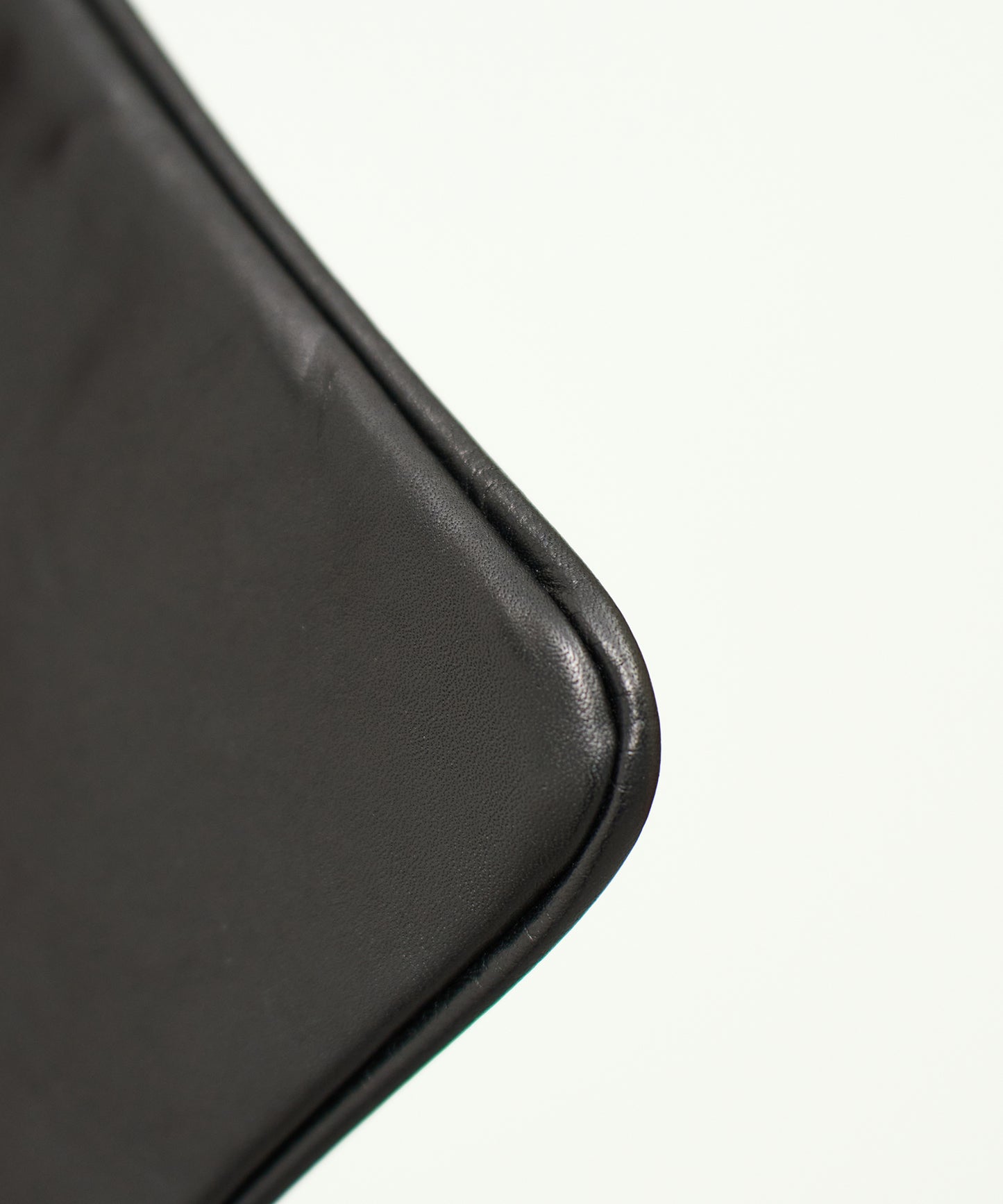 #45/蝴蝶单肩包(黑色)/牛皮“APERTO” 