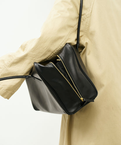 《Limited 5%》Contour Boston M - Black / cowhide Aperto