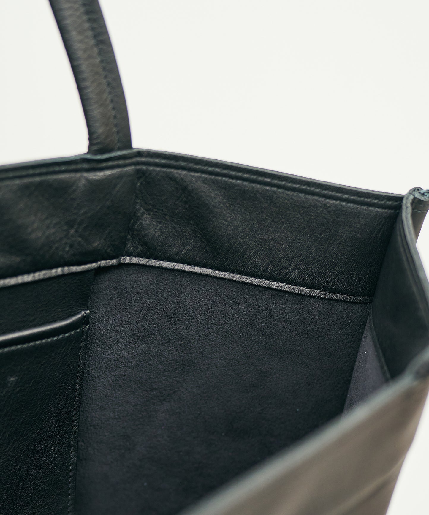 EOS / #52 / 寬版托特包 M / 牛皮“VALENCIA”