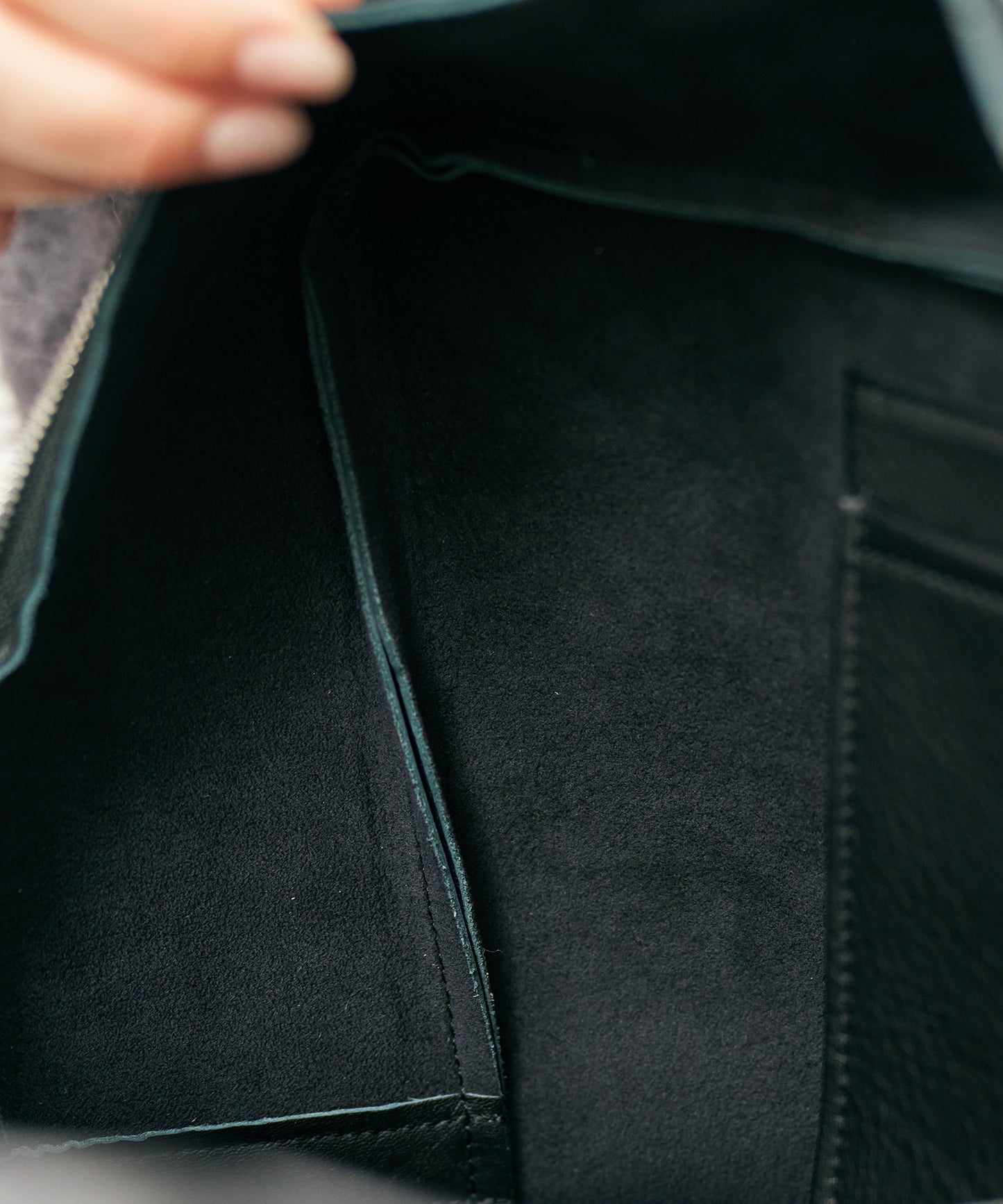 EOS / #52 / 方形行李袋 XS / 牛皮“VALENCIA”