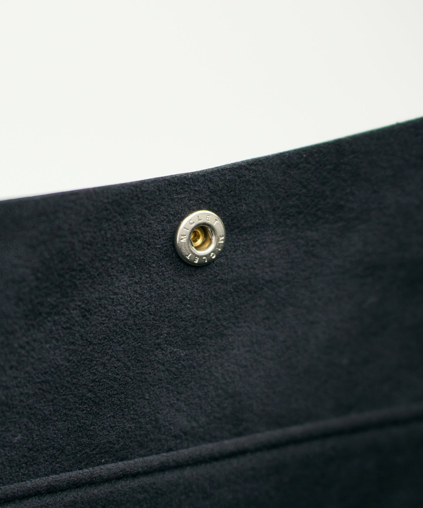 EOS / #52 / 圓形手提包 / 牛皮“VALENCIA”