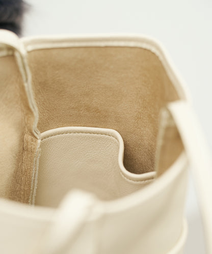 EOS / #52 / 圓形手提包 / 牛皮“VALENCIA”