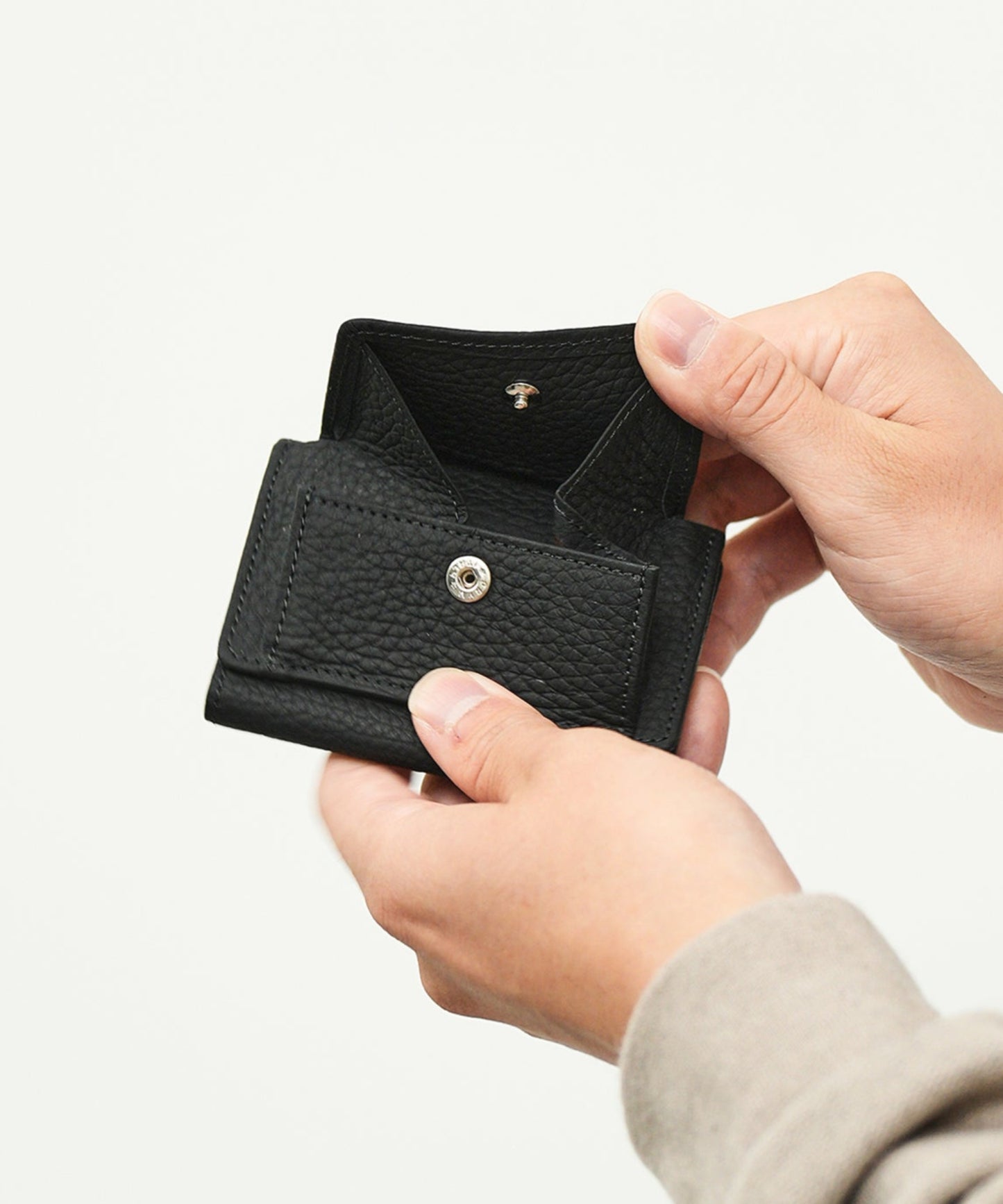 【25AW】#51b/迷你錢包(墨黑色)/牛皮“PHILIP” 