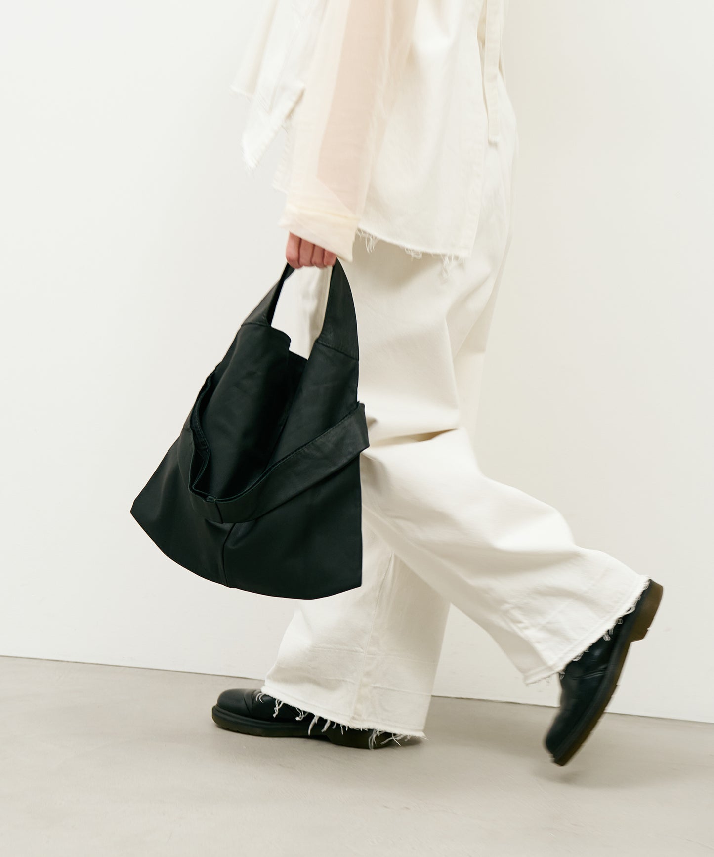 #11/ 2way Reji-bukuro S (black) / goatskin "BARE"