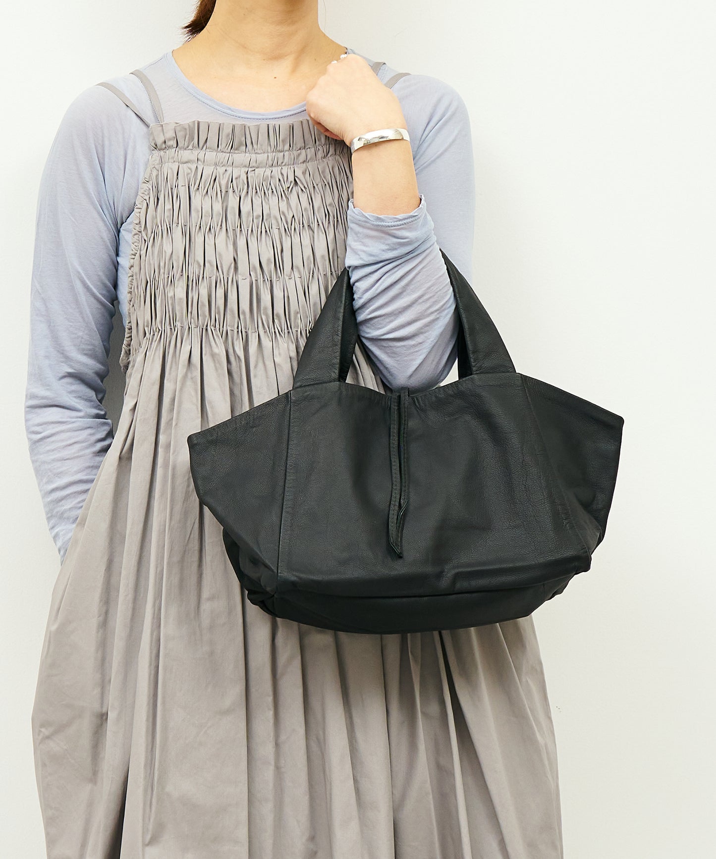 #11《Limited 20%》Dachs tote bag S (black) / goatskin "BARE"