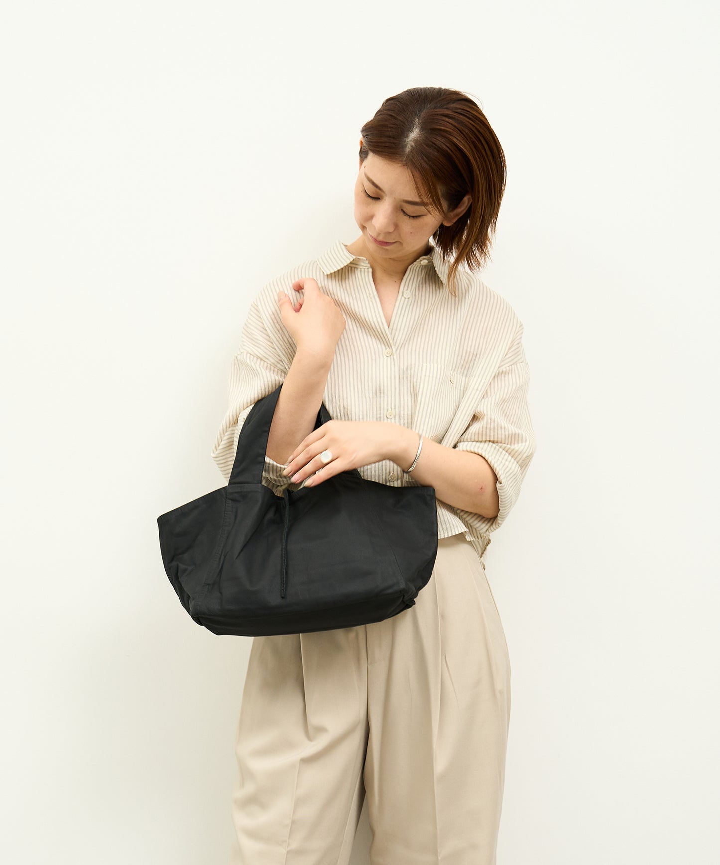 #11 / Dachs tote bag S (black) / goatskin "BARE"