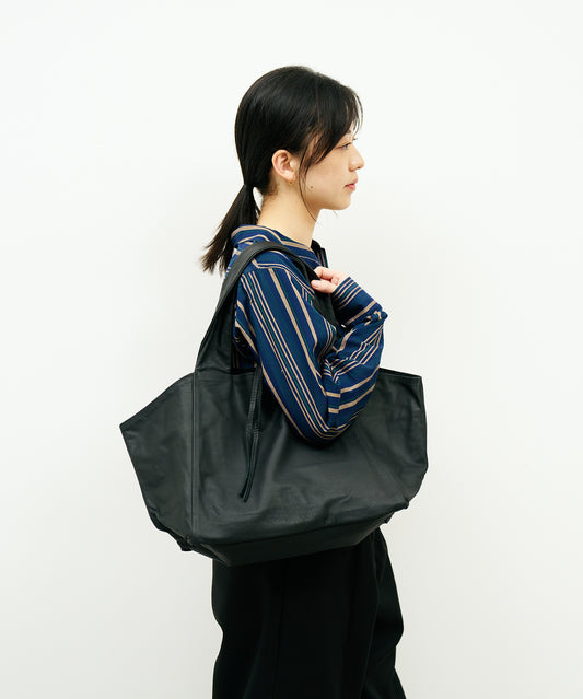 #11/ Dachs tote bag M (black) / goatskin "BARE"