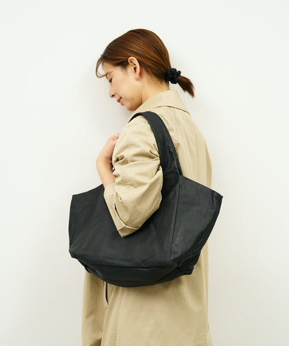 #11《Limited 20%》Dachs tote bag M (black) / goatskin "BARE"