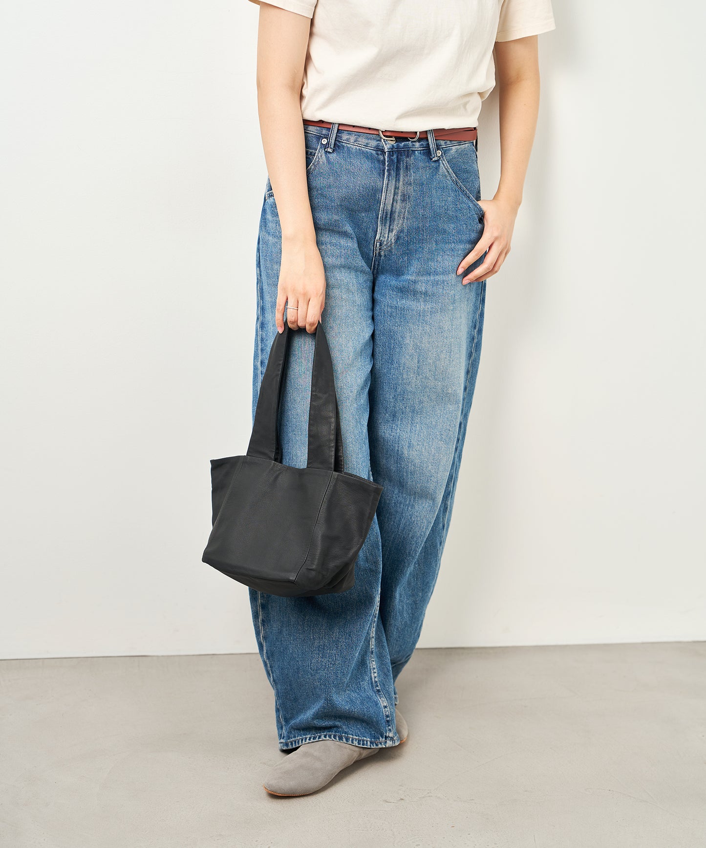 #11/ 手提包 (黑色) / 山羊皮 "BARE" 