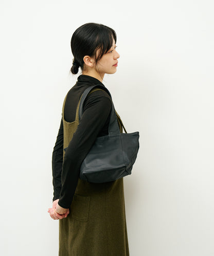 #11/ 手提包 (黑色) / 山羊皮 "BARE" 