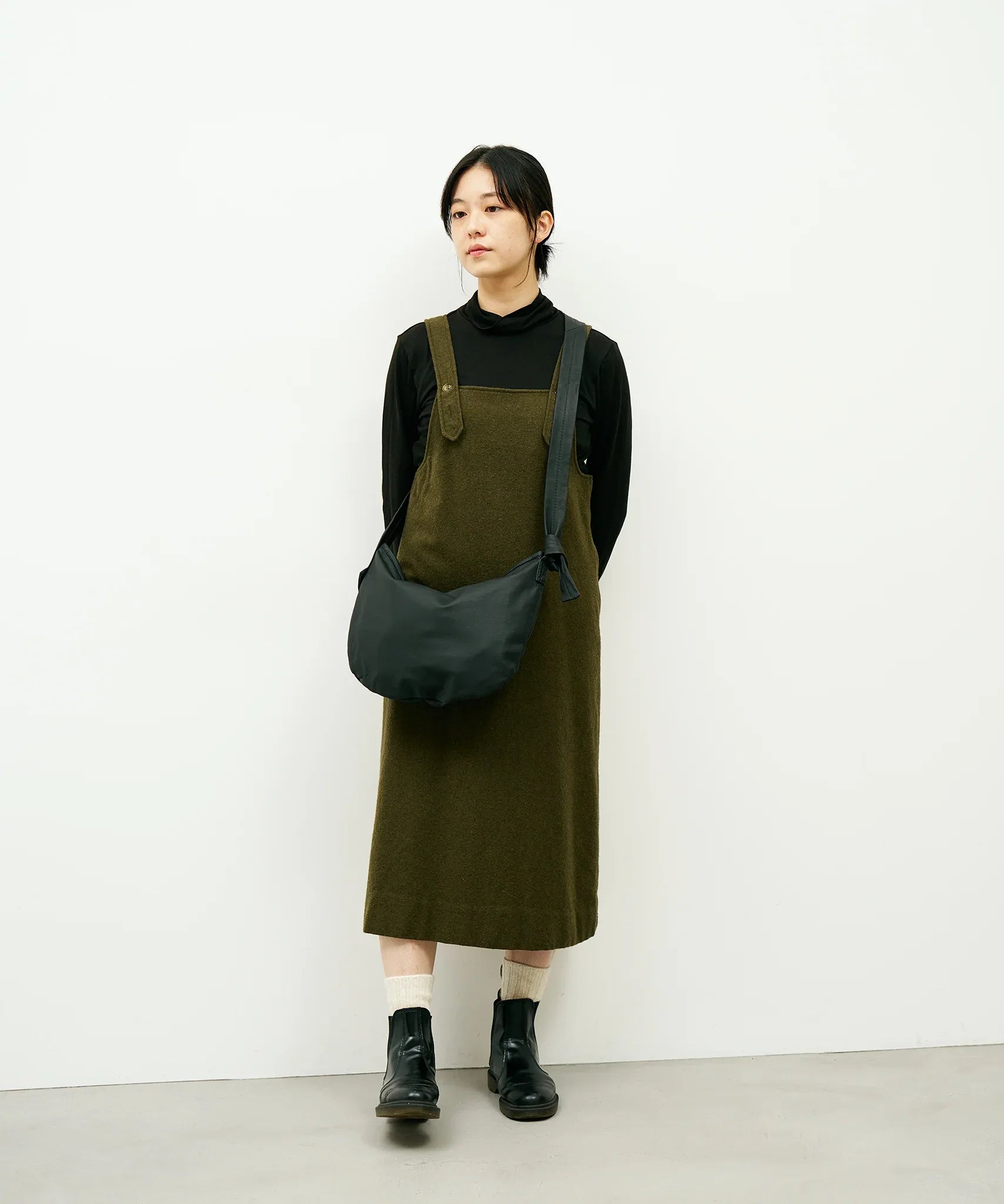 REN / Tokyo 】Stylish Goat Leather Bag - Adjustable Shoulder Strap