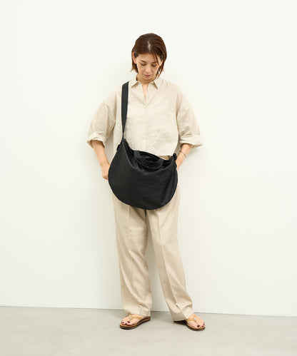 #11 / Circle shoulder bag (black) / goatskin "BARE"