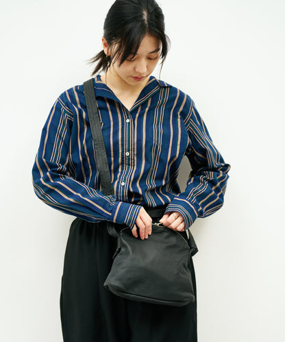 #11/ Arch Zip 單肩包（黑色）/ 山羊皮“BARE”