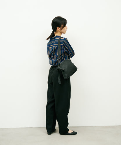 #11/ Arch Zip 單肩包（黑色）/ 山羊皮“BARE”