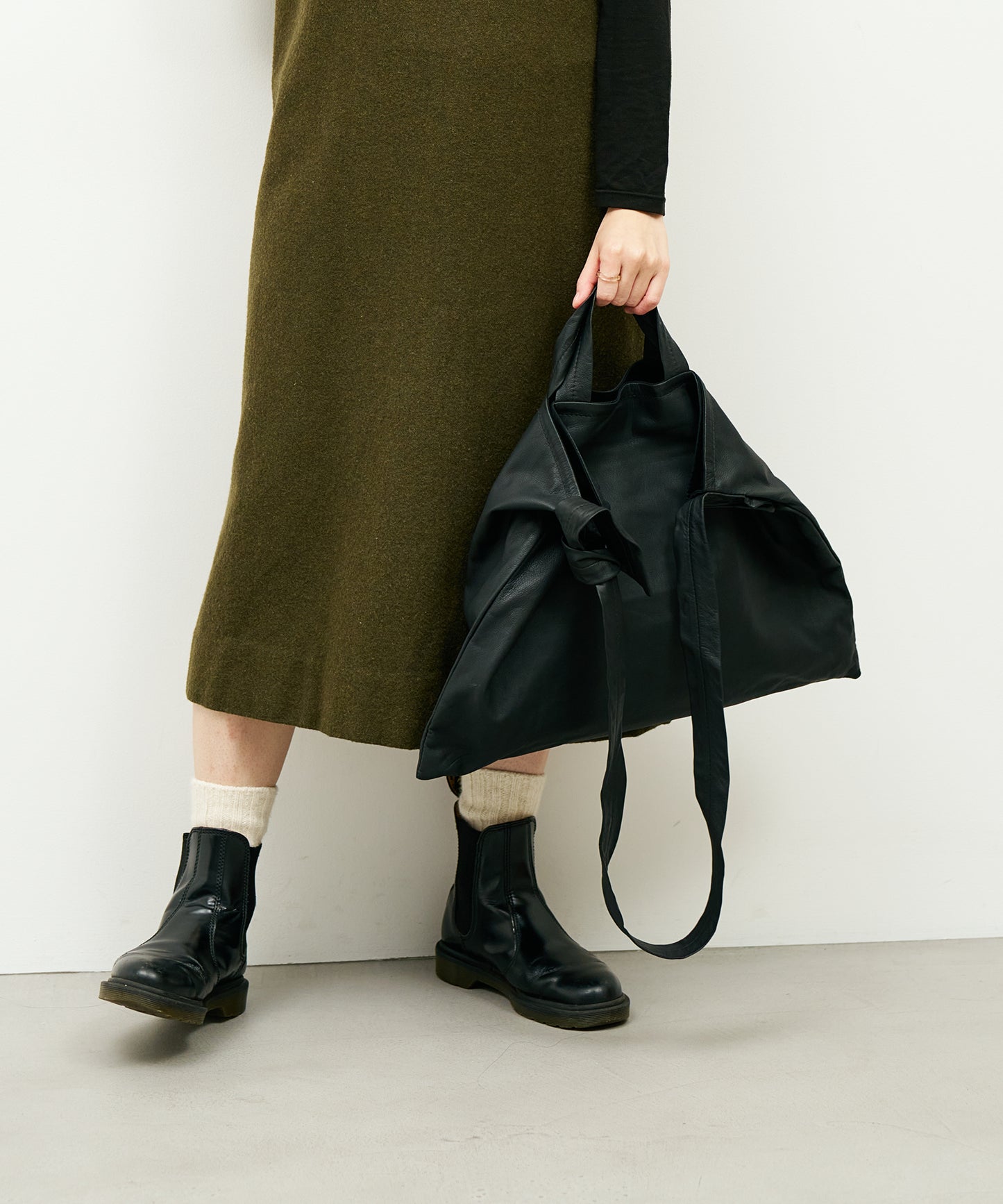 #11/ 2way Square shoulder bag M (black)  / goatskin "BARE"