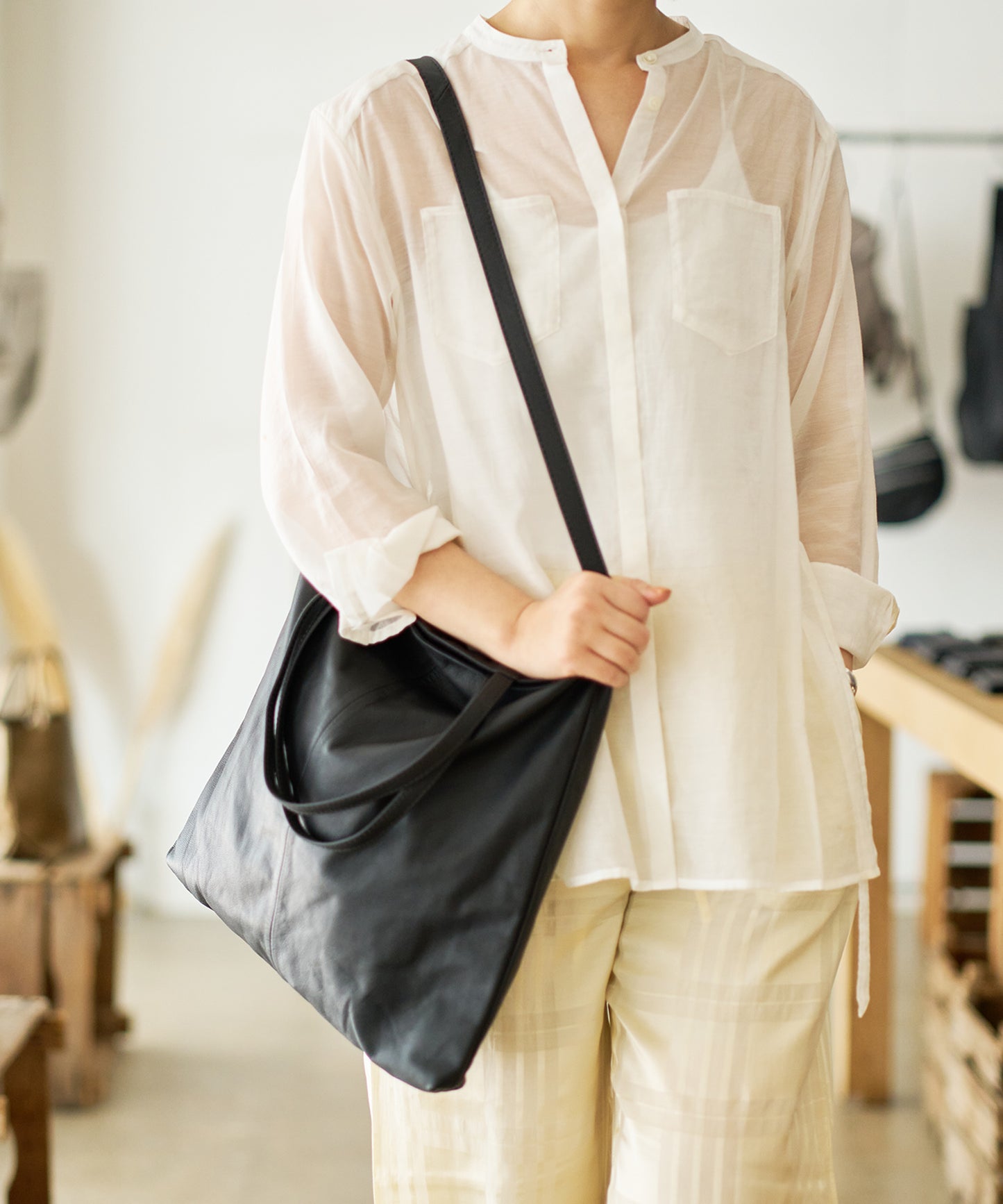Flux Tote - Black / goatskin Bare