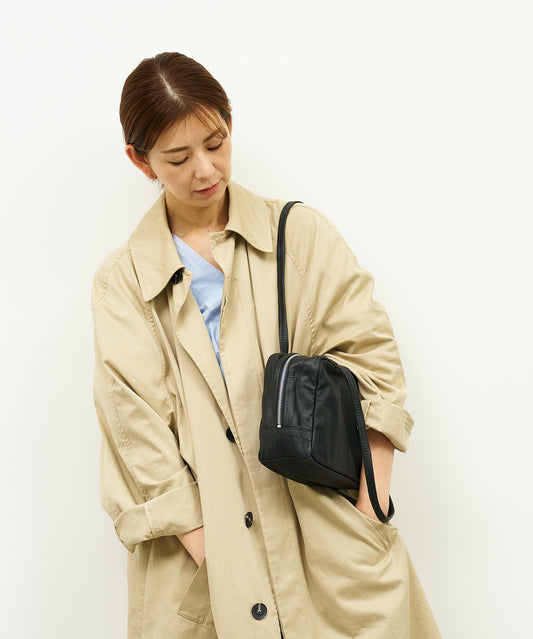 #11/ Slouchy Box Bag S (black) / goatskin "BARE"