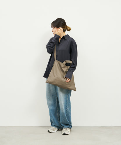 2way Square shoulder - Greige  / goatskin Bare