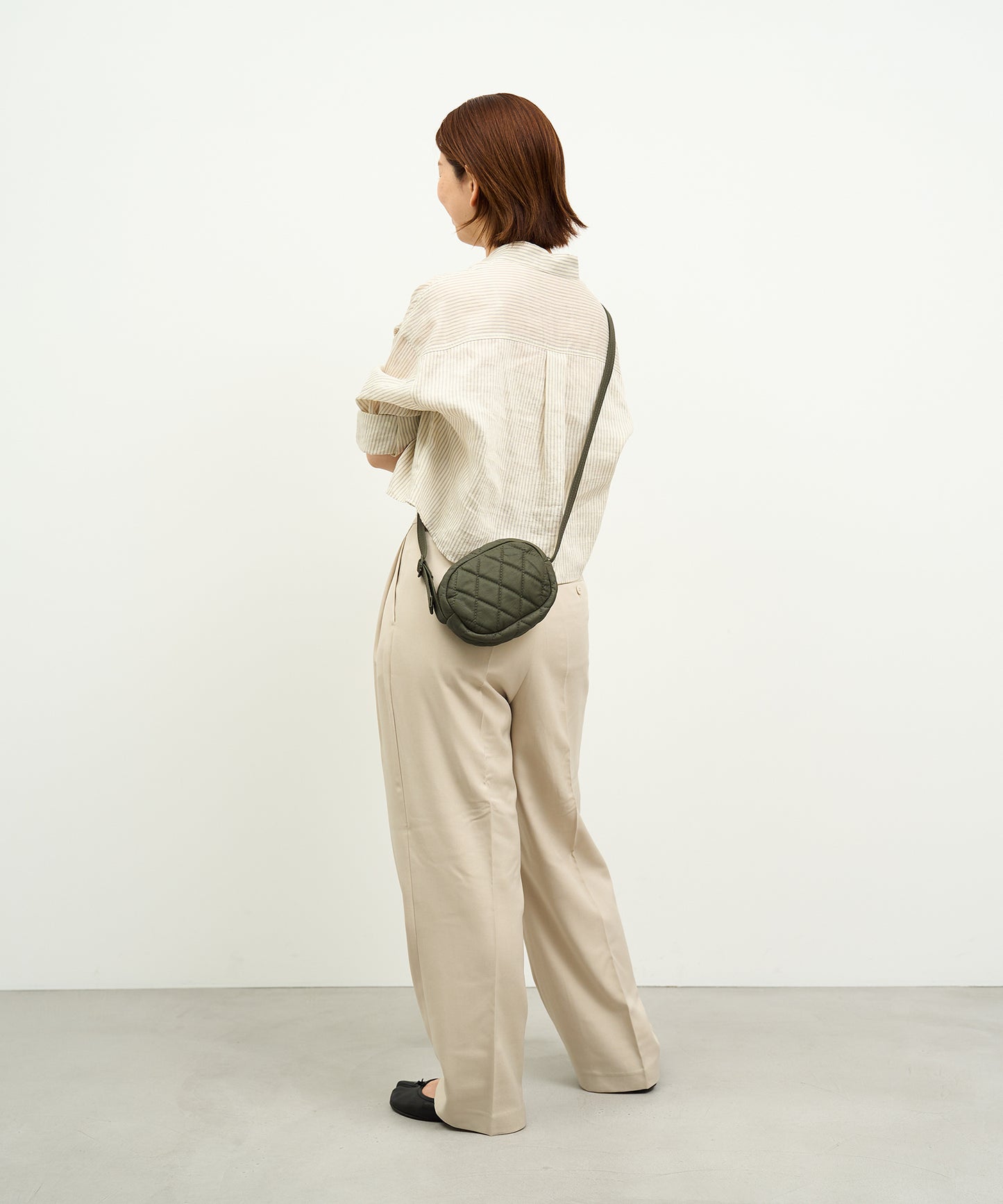 #11 / Grid Mini shoulder bag (olive) / goatskin "BARE"