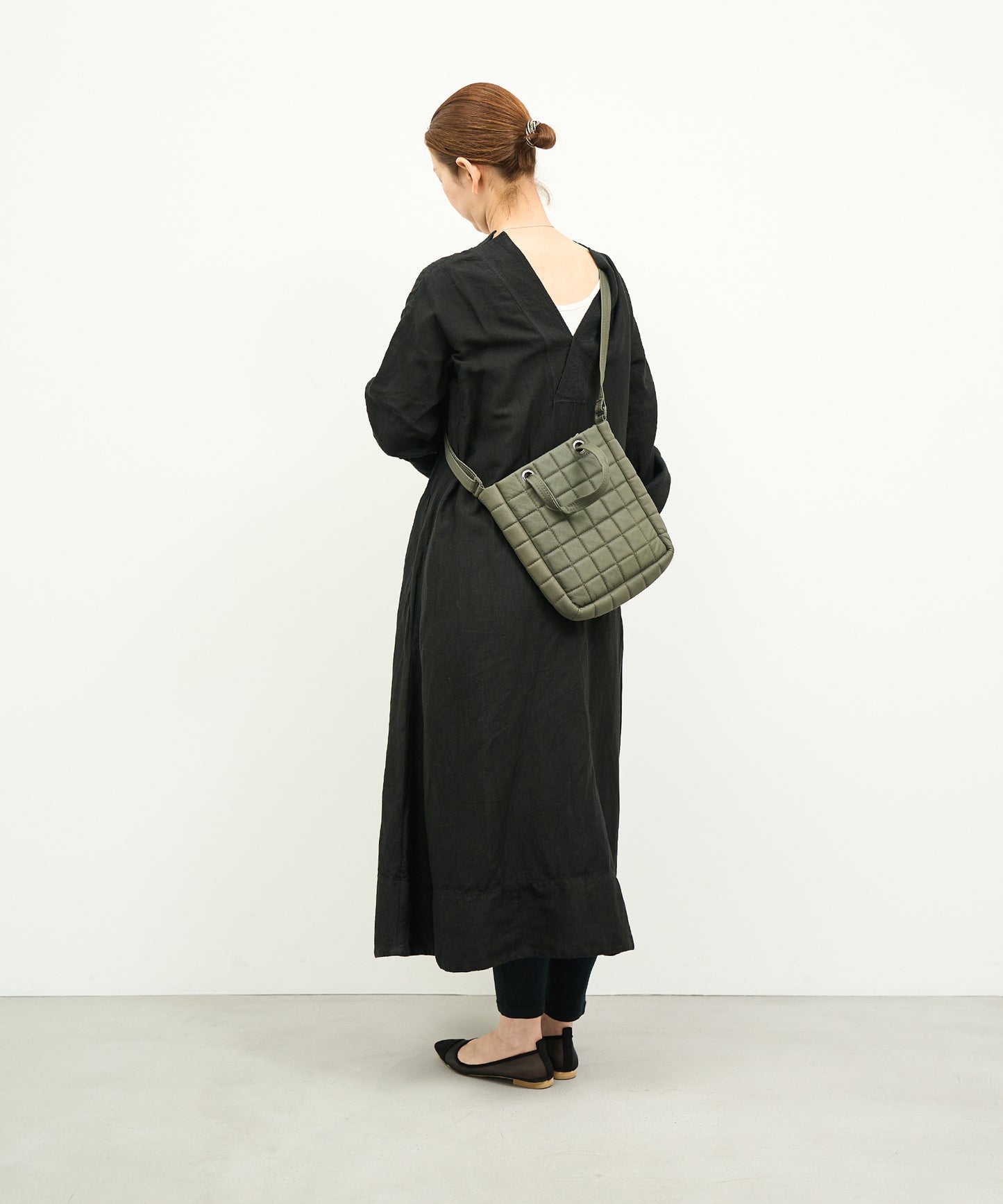 sold out / #11 / Grid 2way tote (olive) / goatskin "BARE"