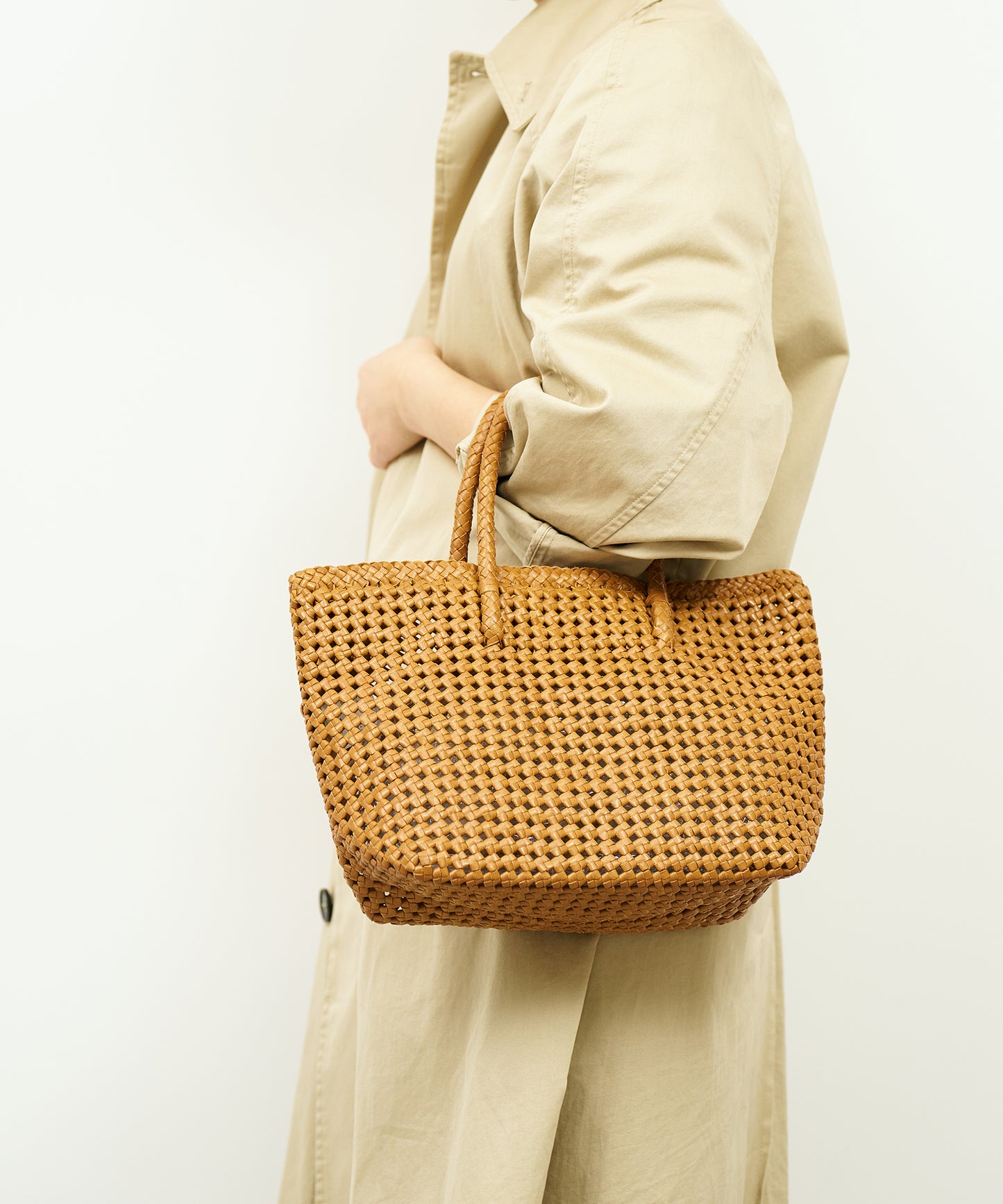 #16/ Basket tote bag S (camel) / goatskin "GOAT MESH "