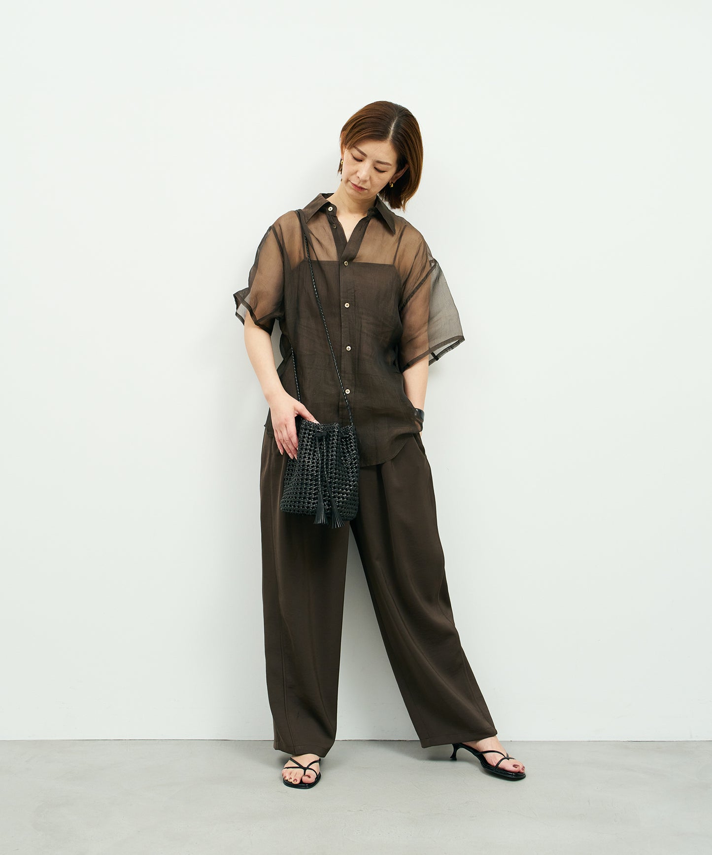 Tassel bottle shoulder bag - Black / goatskin Goat mesh