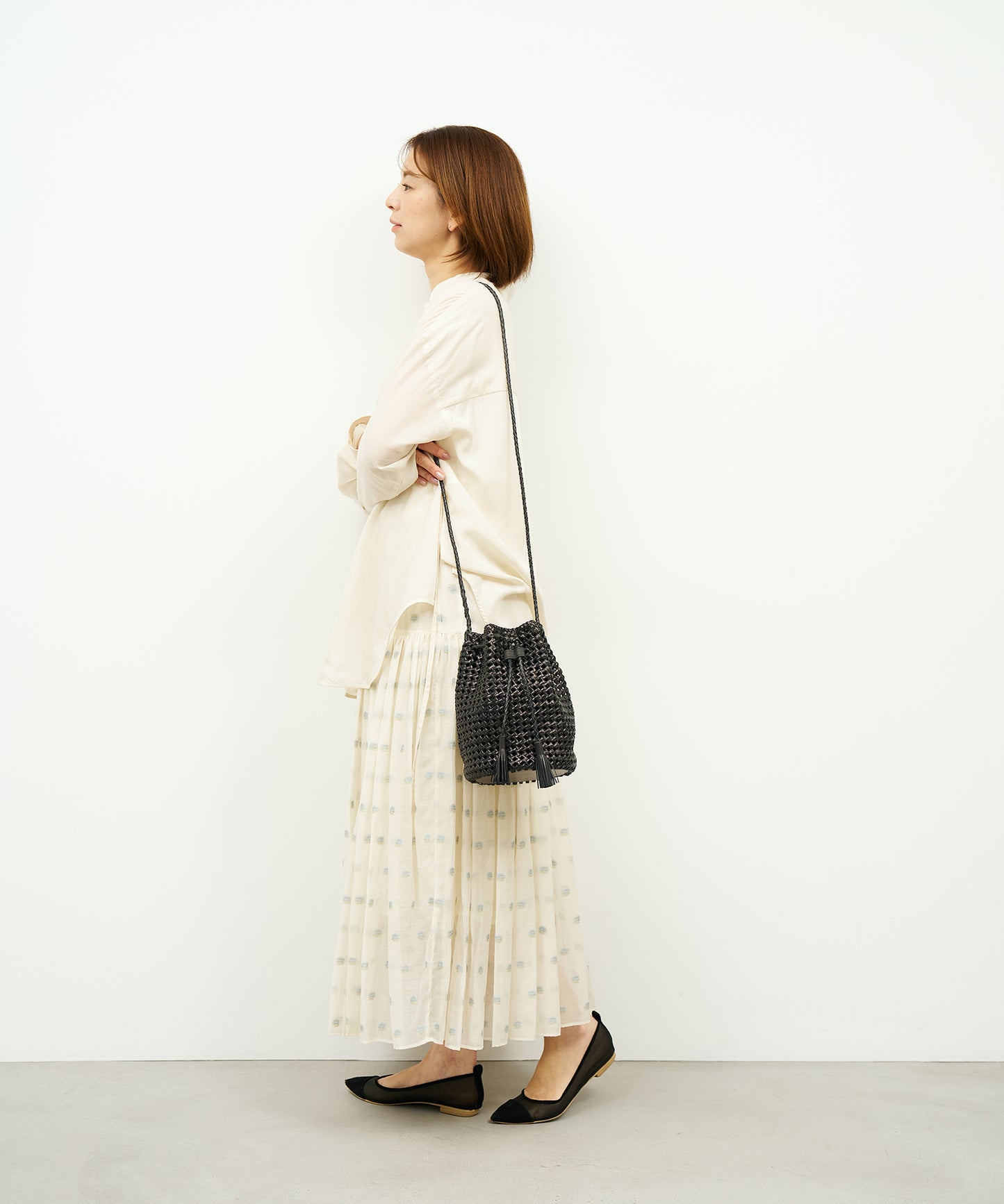 #16/ Tassel bottle shoulder (black) / goatskin "GOAT MESH "