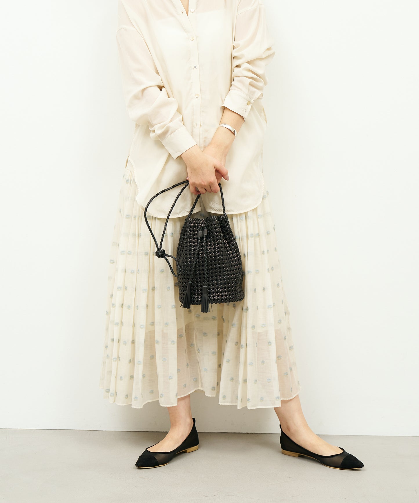 #16/ Tassel bottle shoulder (black) / goatskin "GOAT MESH "