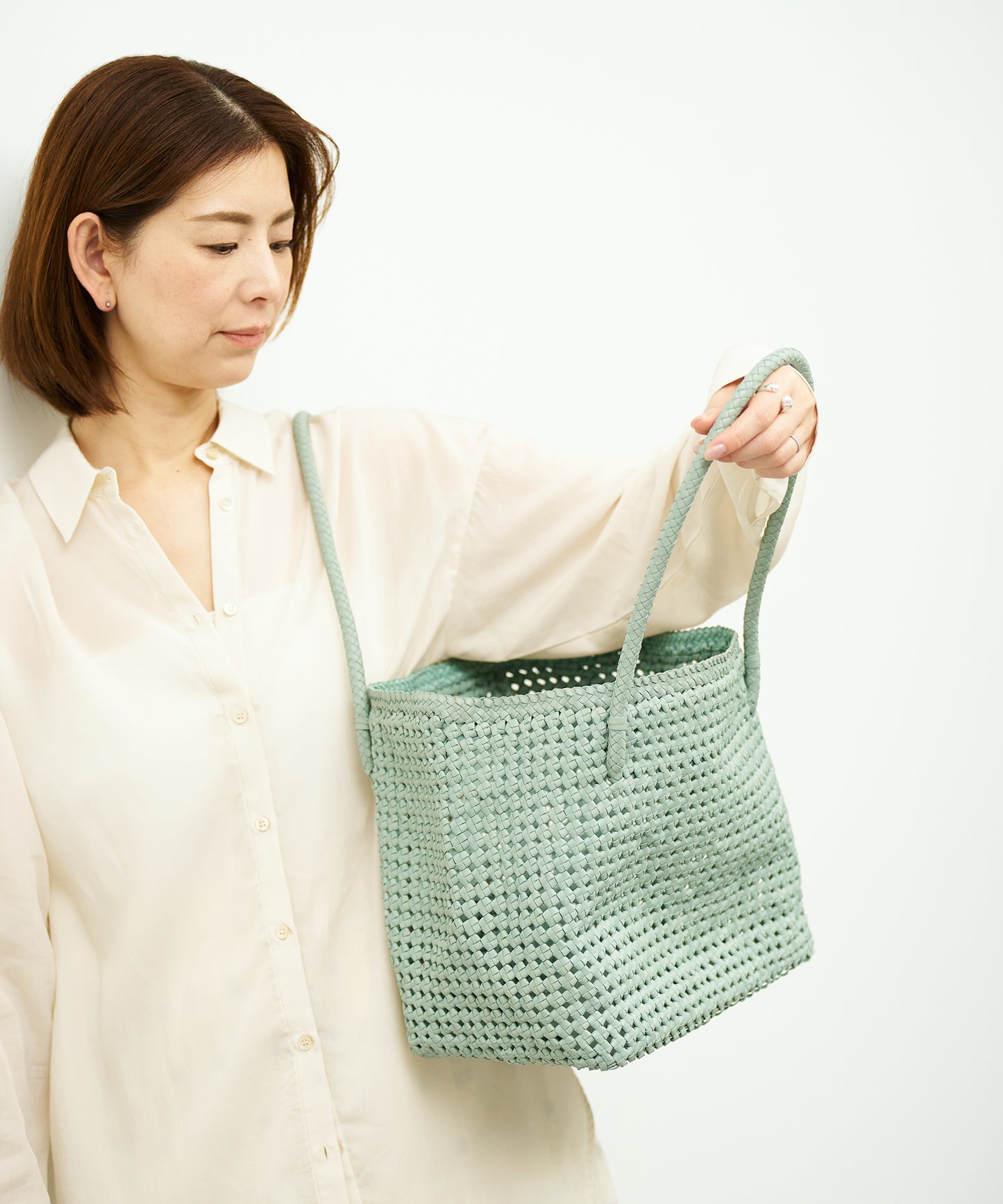 #16/ Book carry (sage green) / goatskin "GOAT MESH"