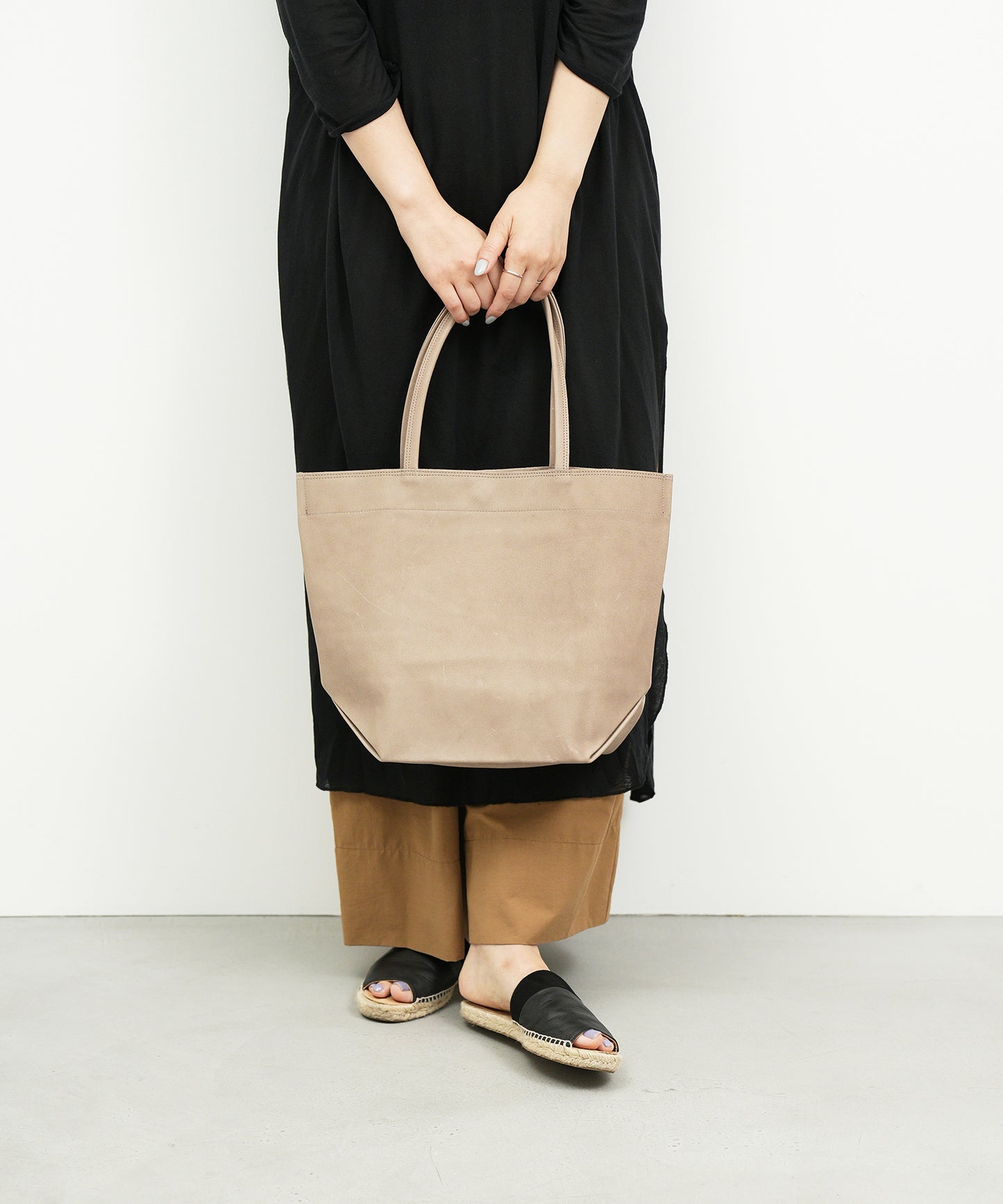 #30 / 午餐袋 M / 猪皮“HALLIE”