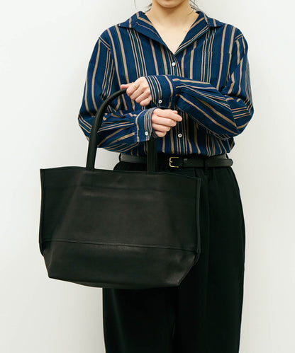 #30 / 宽版托特包 M / 猪皮“HALLIE”