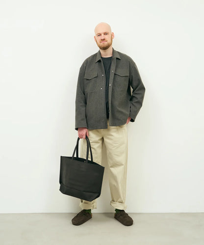 寬版手提包 L（黑色）/ 豬皮“HALLIE” 