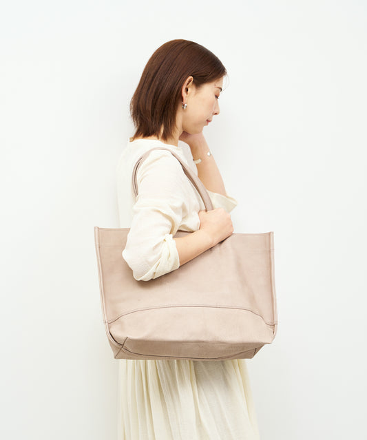 #30/ Wide tote L (pink beige) / pigskin "HALLIE"