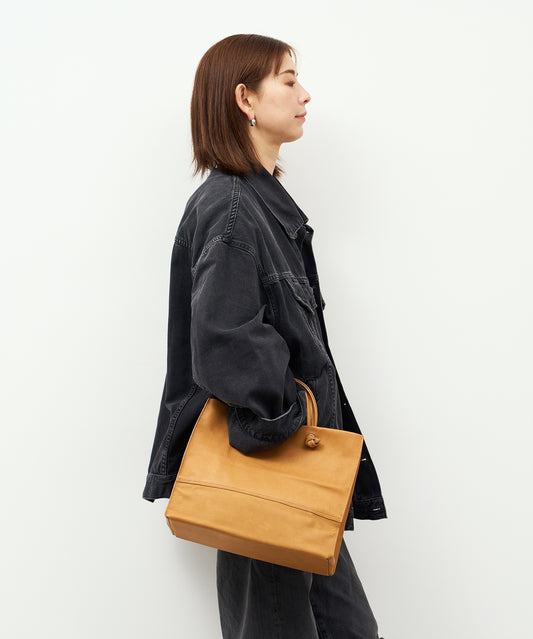 #30/ Day Shopper (camel) / pigskin "HALLIE"