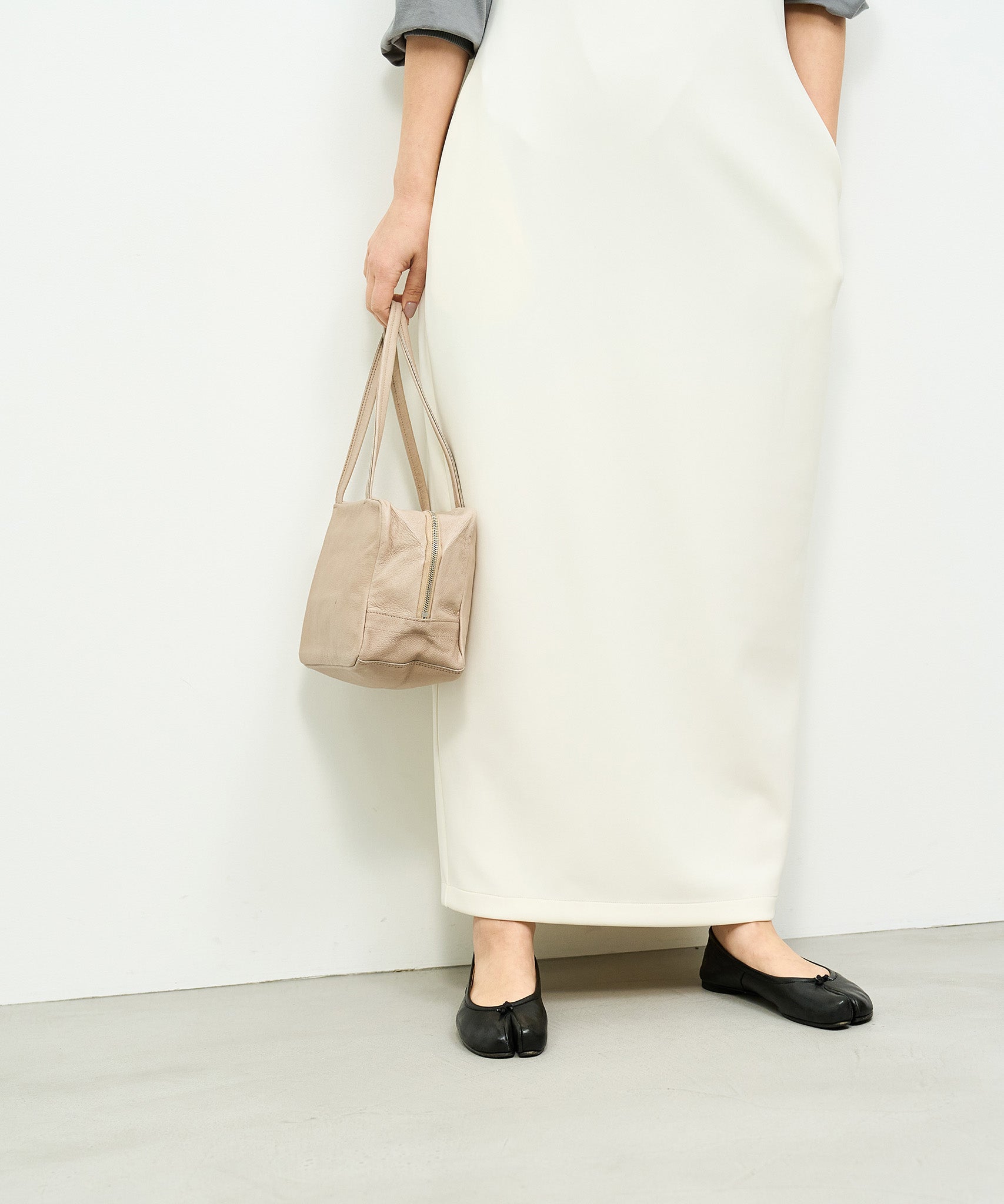 REN / Tokyo 】Square Pigskin Bag with Zipper - Japanese-Made, High