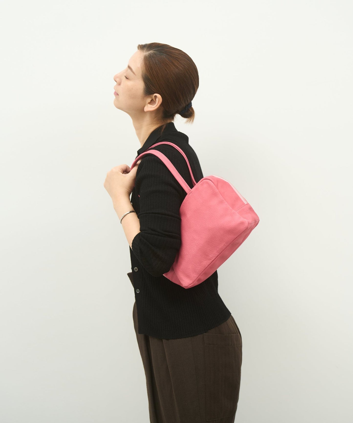 #30 / Square duffel bag XS (magenta) / pigskin "HALLIE"