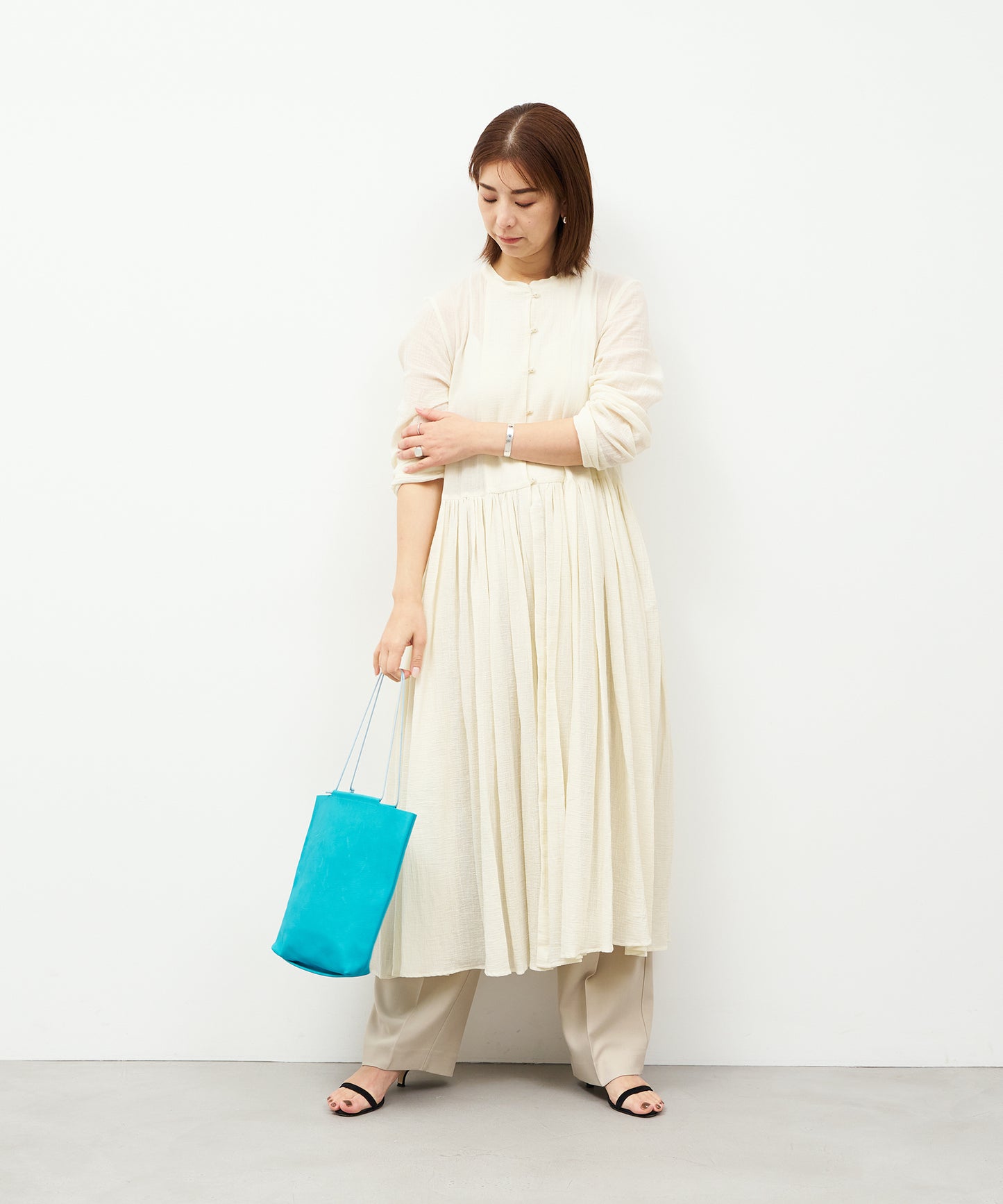 #30《SALE 40%》Mini tote bag (turquoise) / Pigskin "HALLIE"