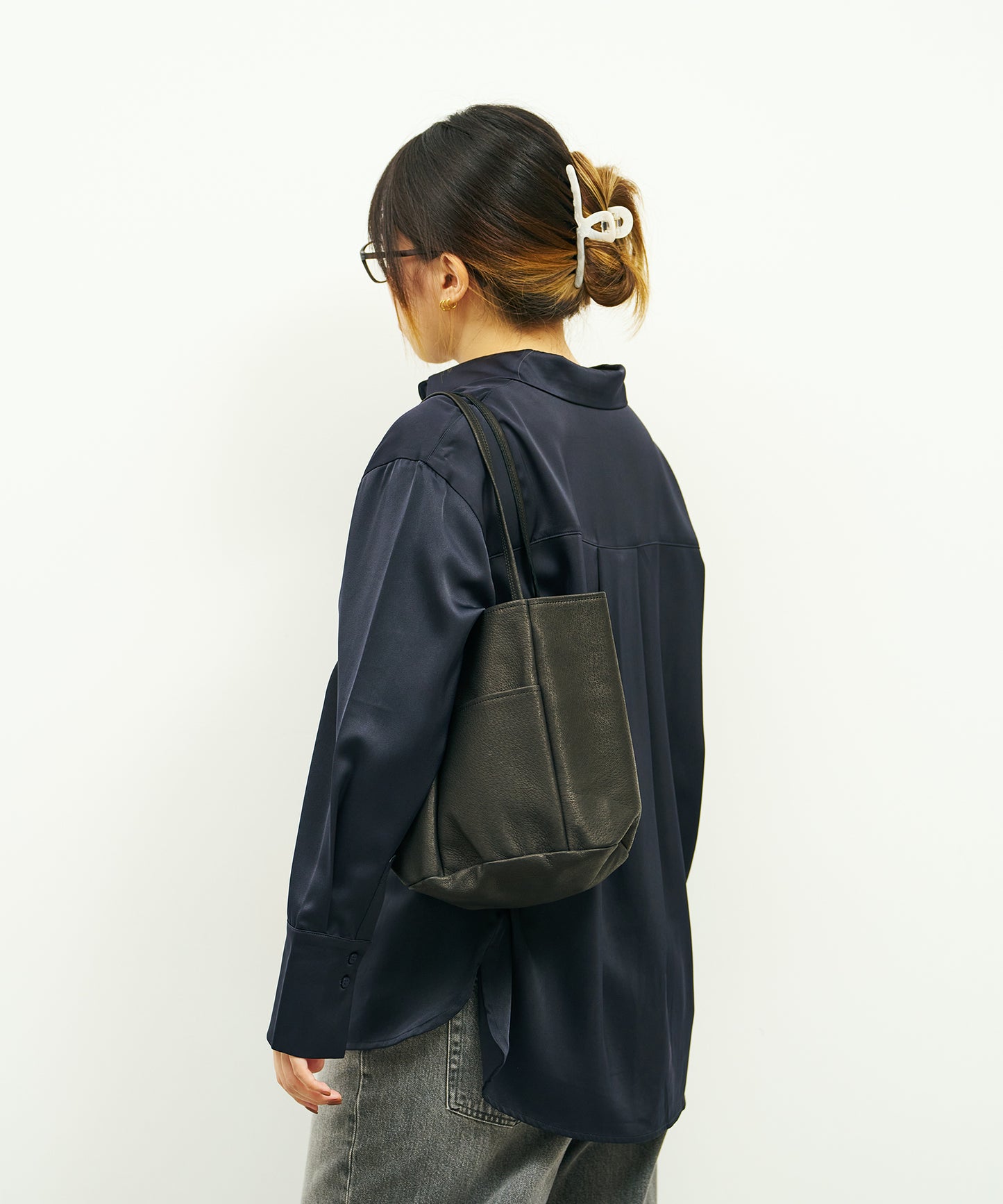 Bucket tote - Black / pigskin Hallie