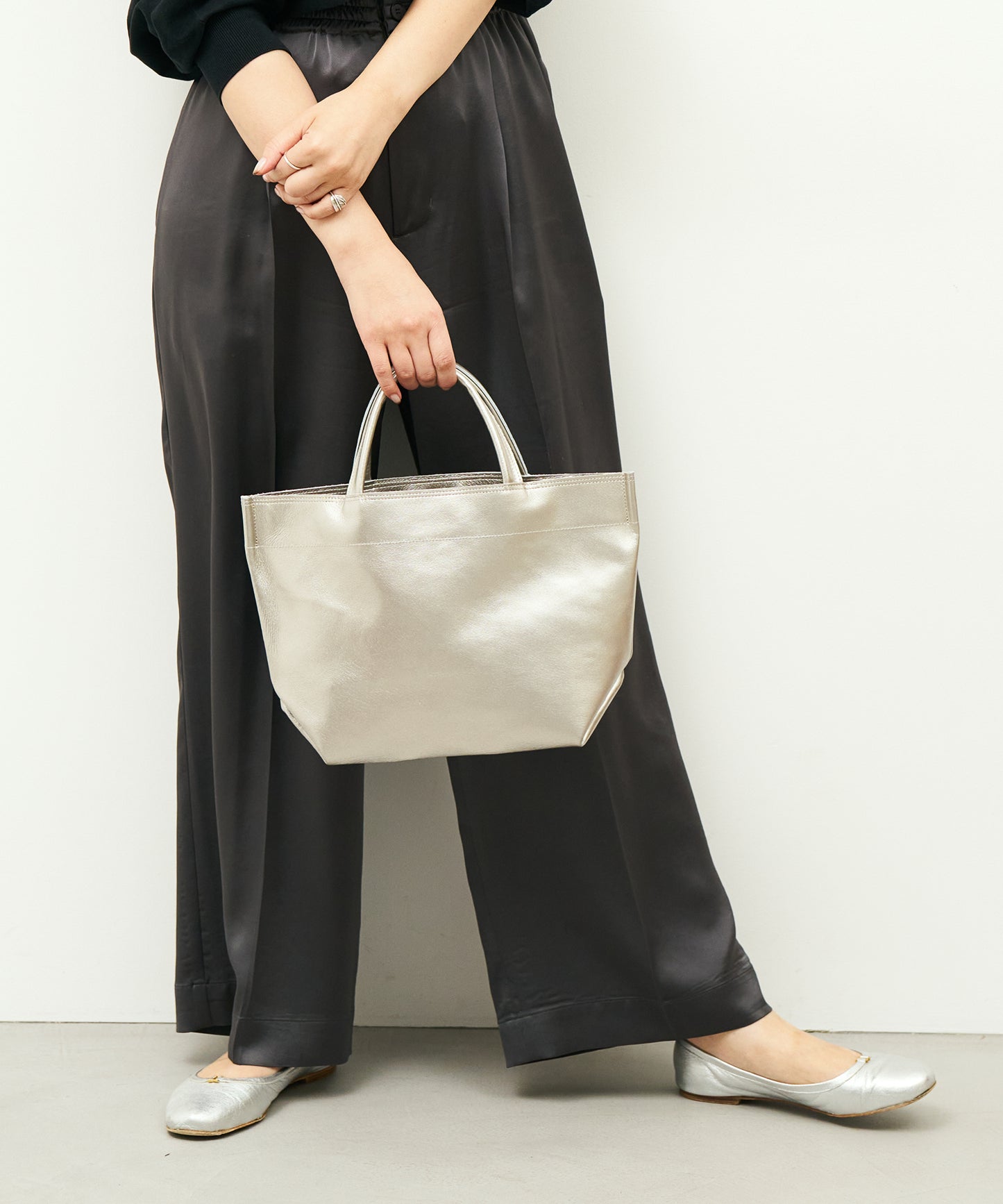 #36/午餐袋S（银色）/猪皮“LUSTRA” 