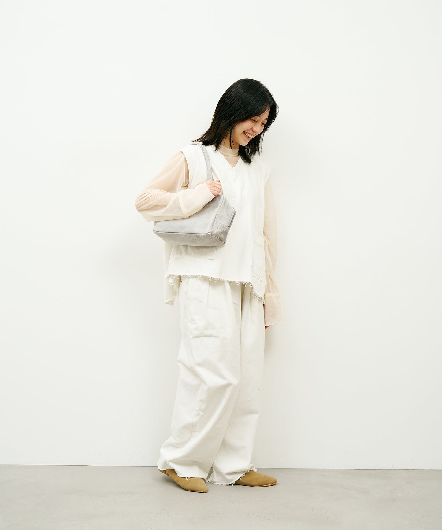 #39/ Square duffle XS (sand gray) / pigskin "Lining Suede"