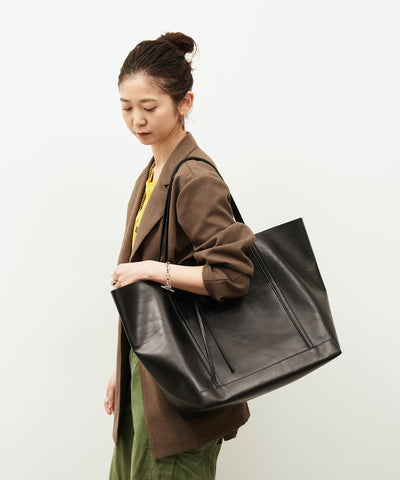 Maxi Tote - Black / cowhide Aperto
