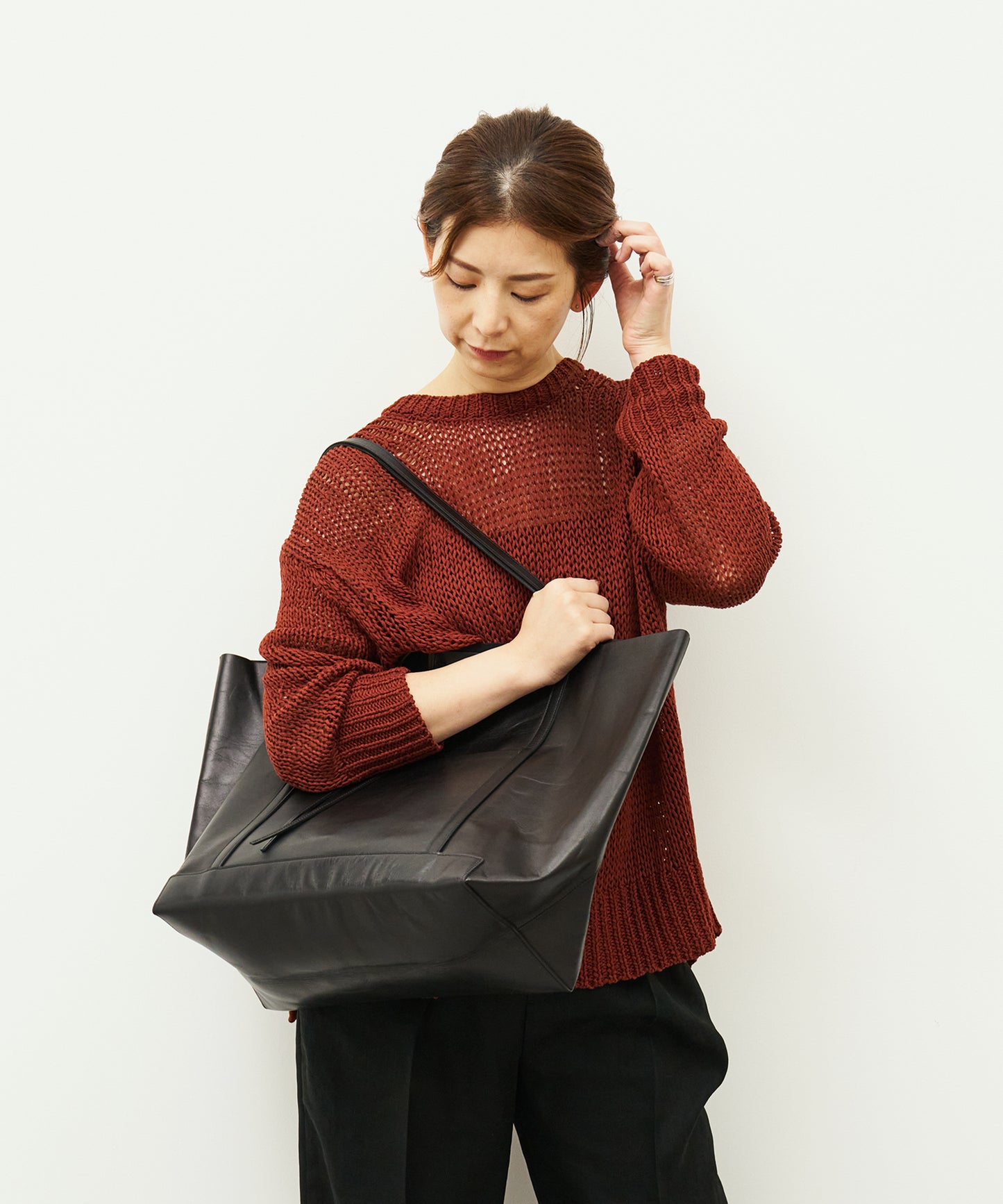 #45/ 超大手提包 / 牛皮“APERTO” 