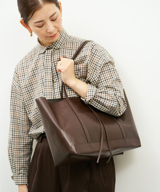 《Limited 5%》Trim Tote - Bitter brown / cowhide Aperto