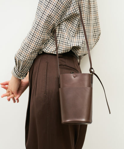 《Limited 5%》Sleek path XS - Bitter brown / cowhide Aperto