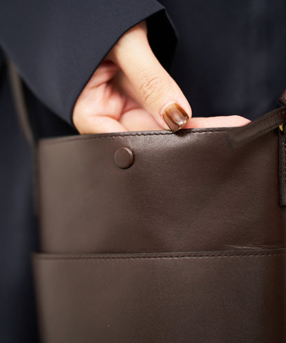 #45/ Sleek path XS（苦棕色）/ 牛皮“APERTO”