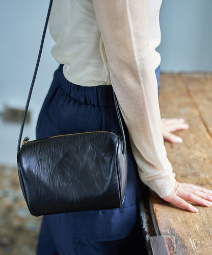 #45/ Float 迷你肩包 (黑色) / 牛皮 "APERTO" 