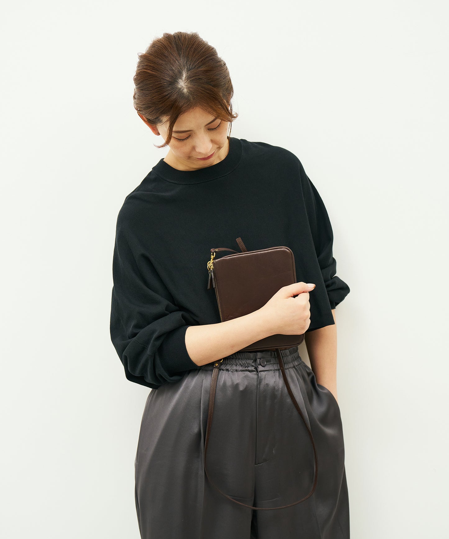 #45/蝴蝶单肩包（苦棕）/牛皮“APERTO” 